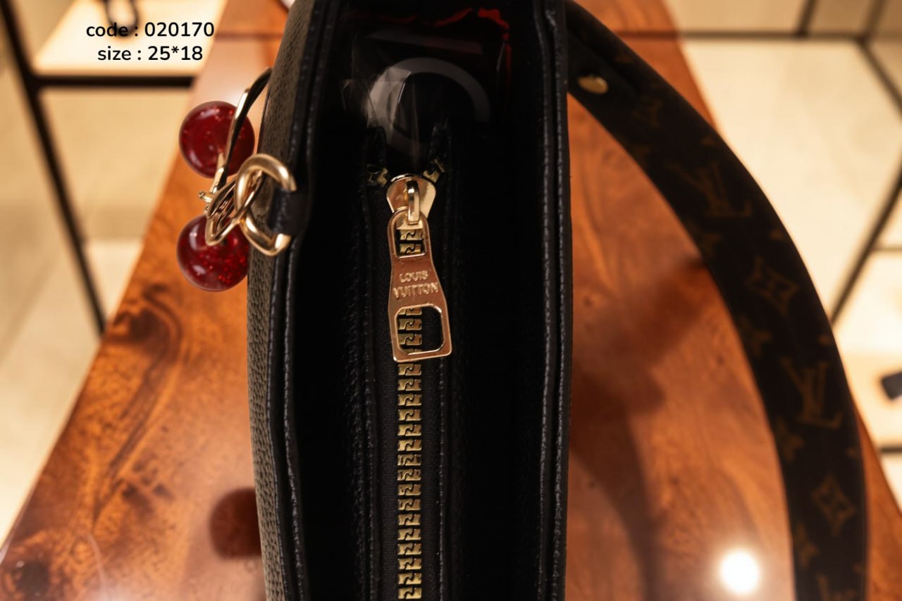 LV Half Circle