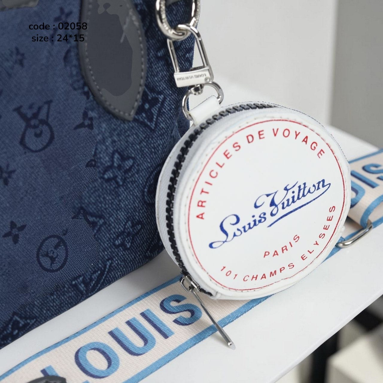 Louis Vuitton 02058