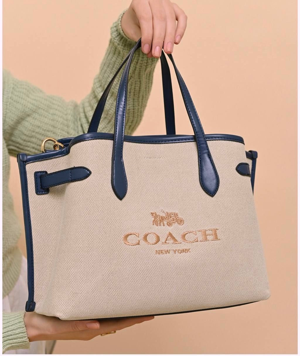 Coach beige &
