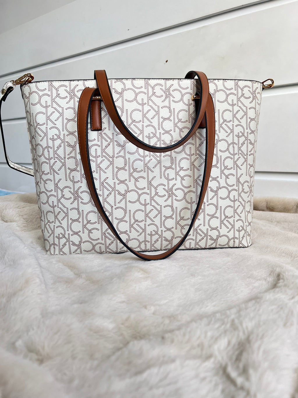 حقيبة كتف ويد وحقيبة كروس من سي كيهCK Shoulder&Hand&Cross Bag
