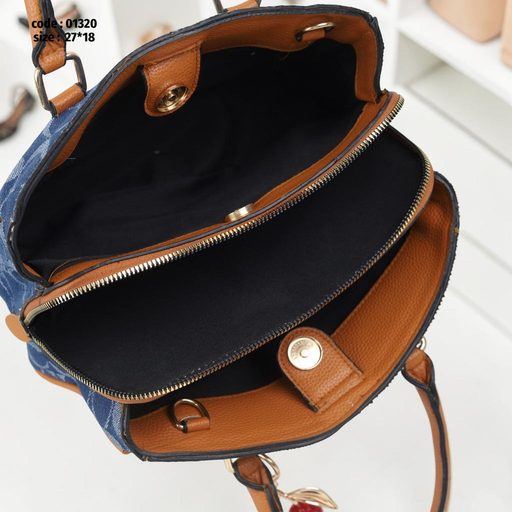 Coach 01320
