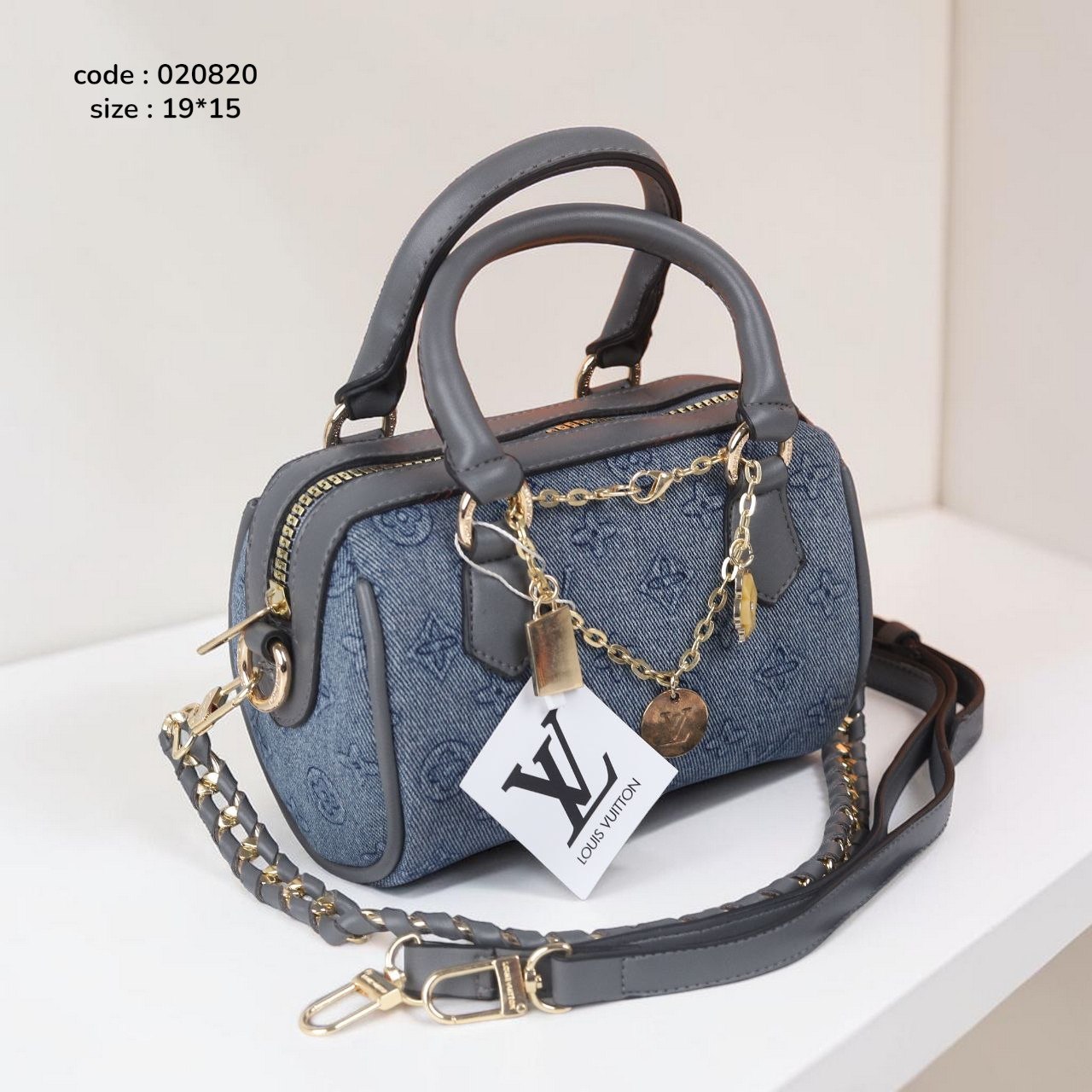 Louis Vuitton 020820