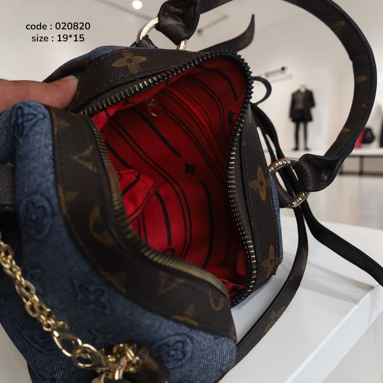 Louis Vuitton 020820