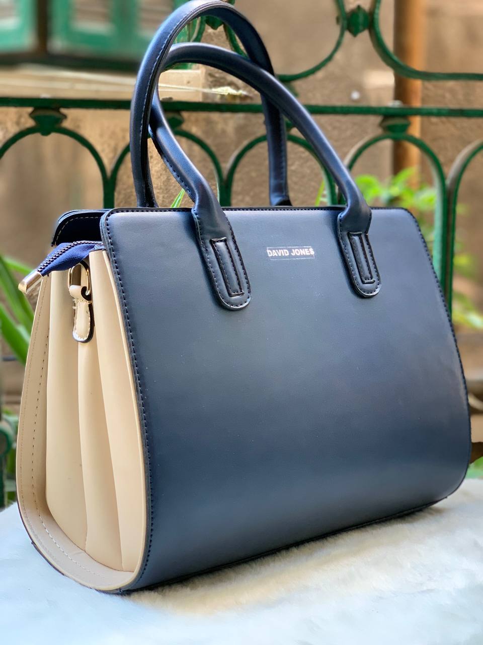 David Jones Hand&Cross Bag