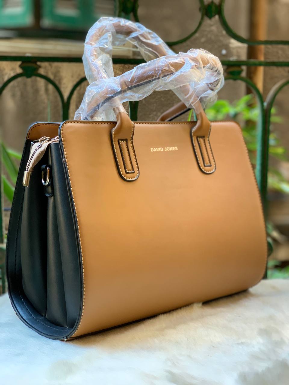 David Jones Hand&Cross Bag