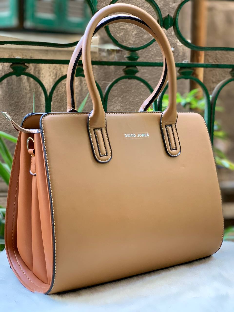 David Jones Hand&Cross Bag