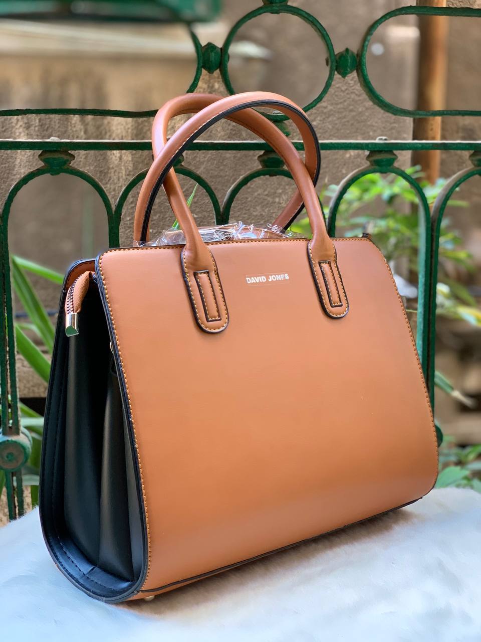 David Jones Hand&Cross Bag