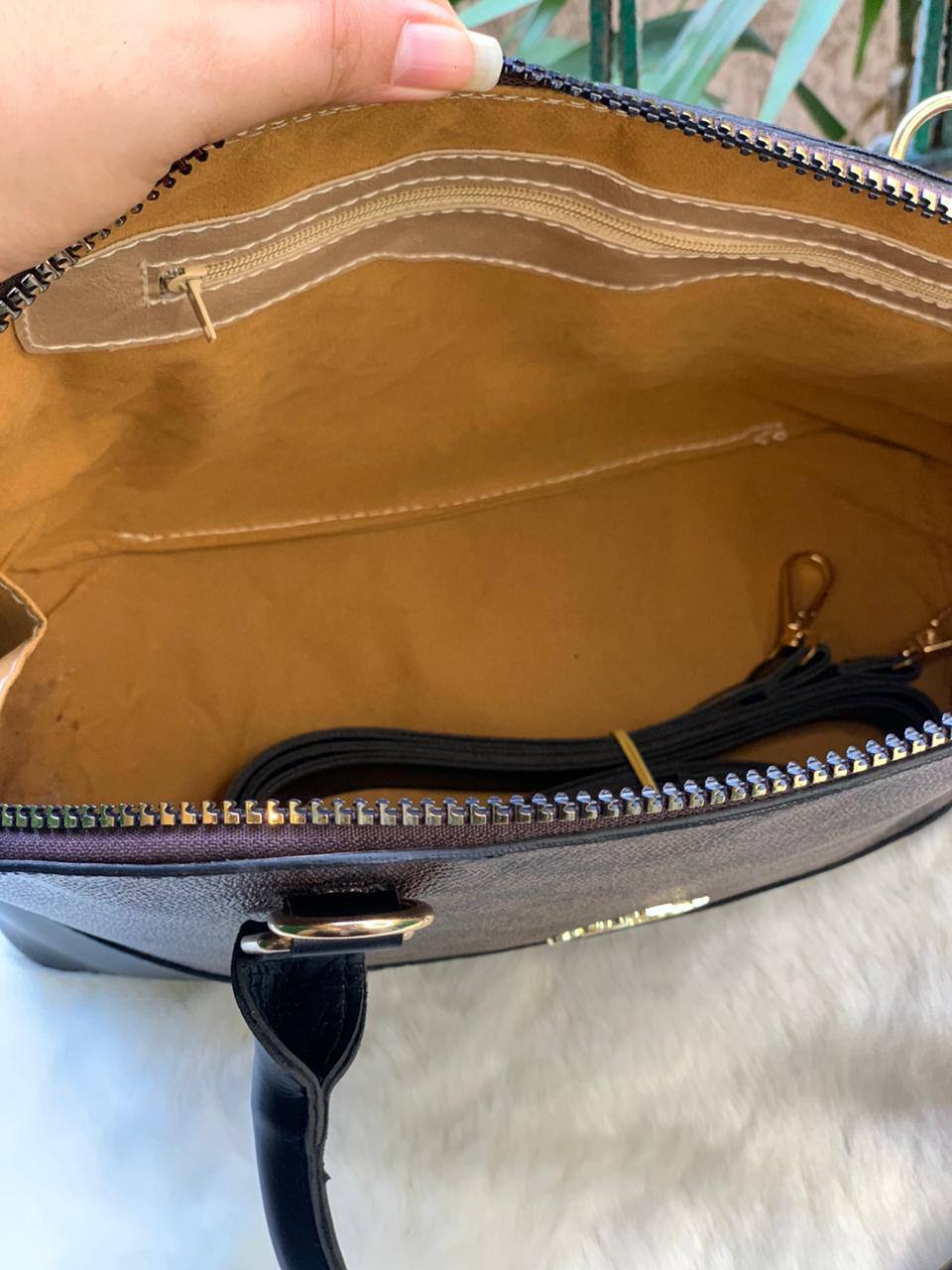 Coach Hand&Cross Bag